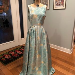 Adrianna Papell  Maxi Dress